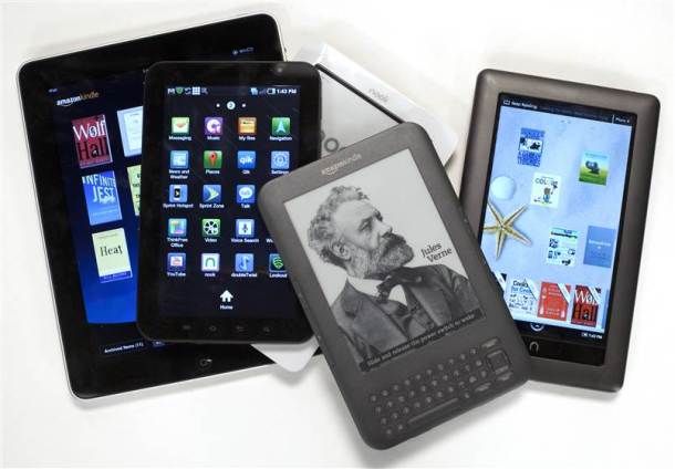 variety of eReaders. http://media2.s-nbcnews.com/j/MSNBC/Components/Photo/_new/101119-e-readers-hmed2p.grid-10x2.jpg